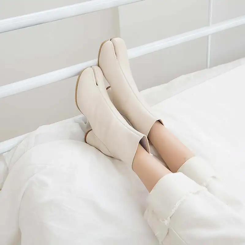 Женские ботильоны из натуральной кожи на высоком каблуке|Женские полусапожки| |