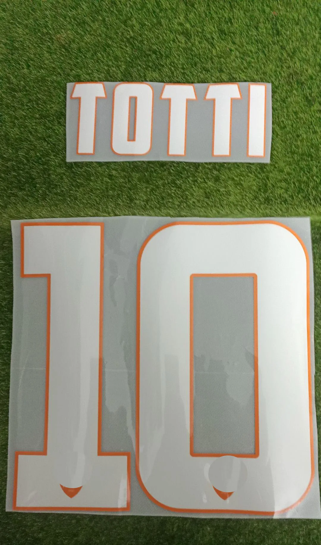

2014-2015 #10 Totti наименования могут самостоятельно изготовить индивидуальный значок с любым номером