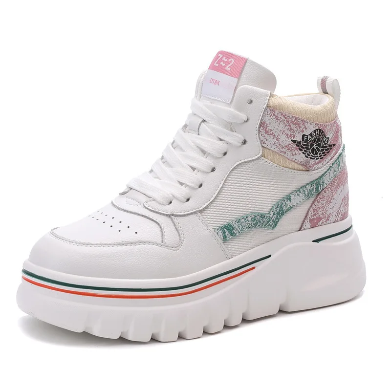 

Женские кроссовки из натуральной кожи, на высокой платформе 6 см