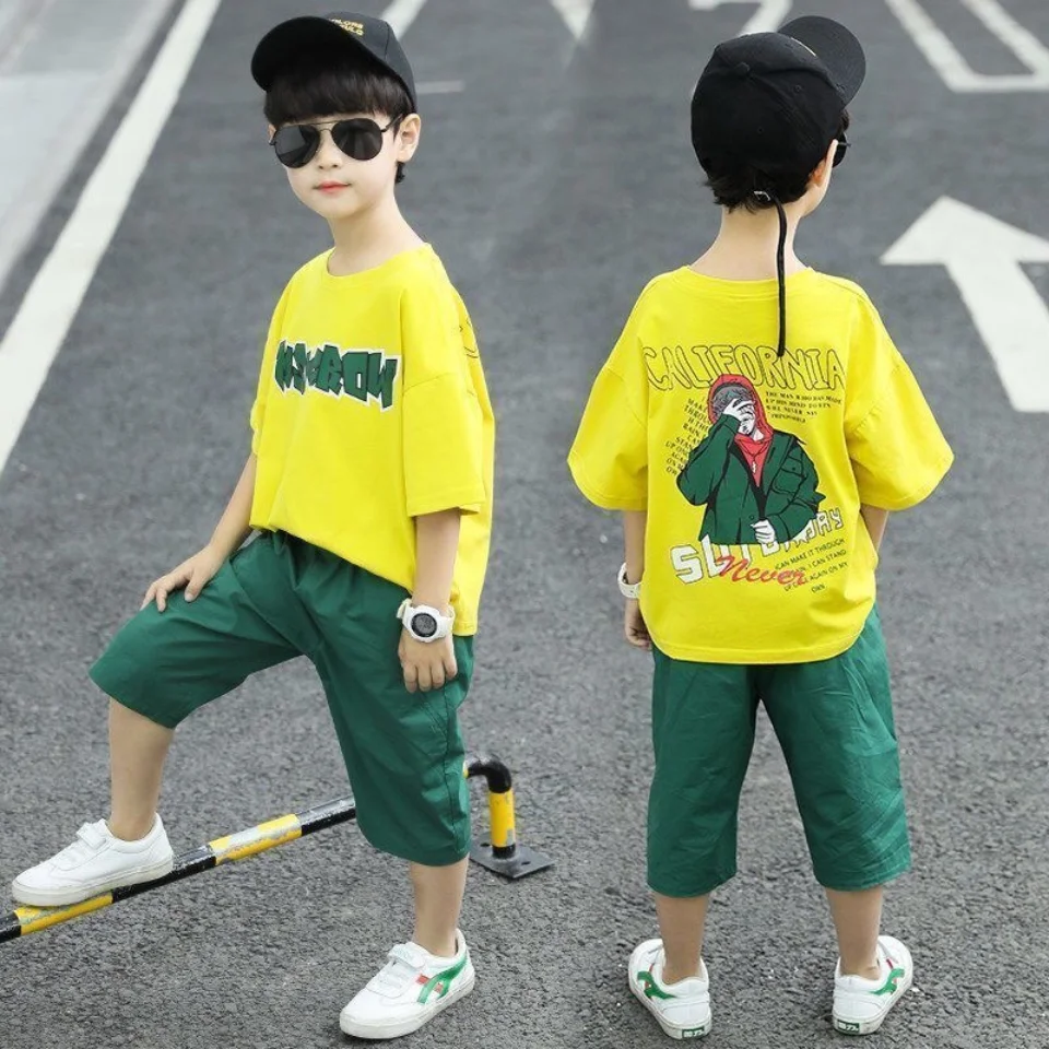 

Хлопковые детские комплекты одежды для активного отдыха и развлечений для мальчиков и футболка с мультфильмами + однотонные Цвет шорты для ...