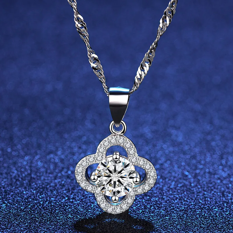 

2021 Facebook Source Silver Necklace Hearts and Arrows Moissanite Four-leaf Clover Female Pendant Ladies Pendant Necklace