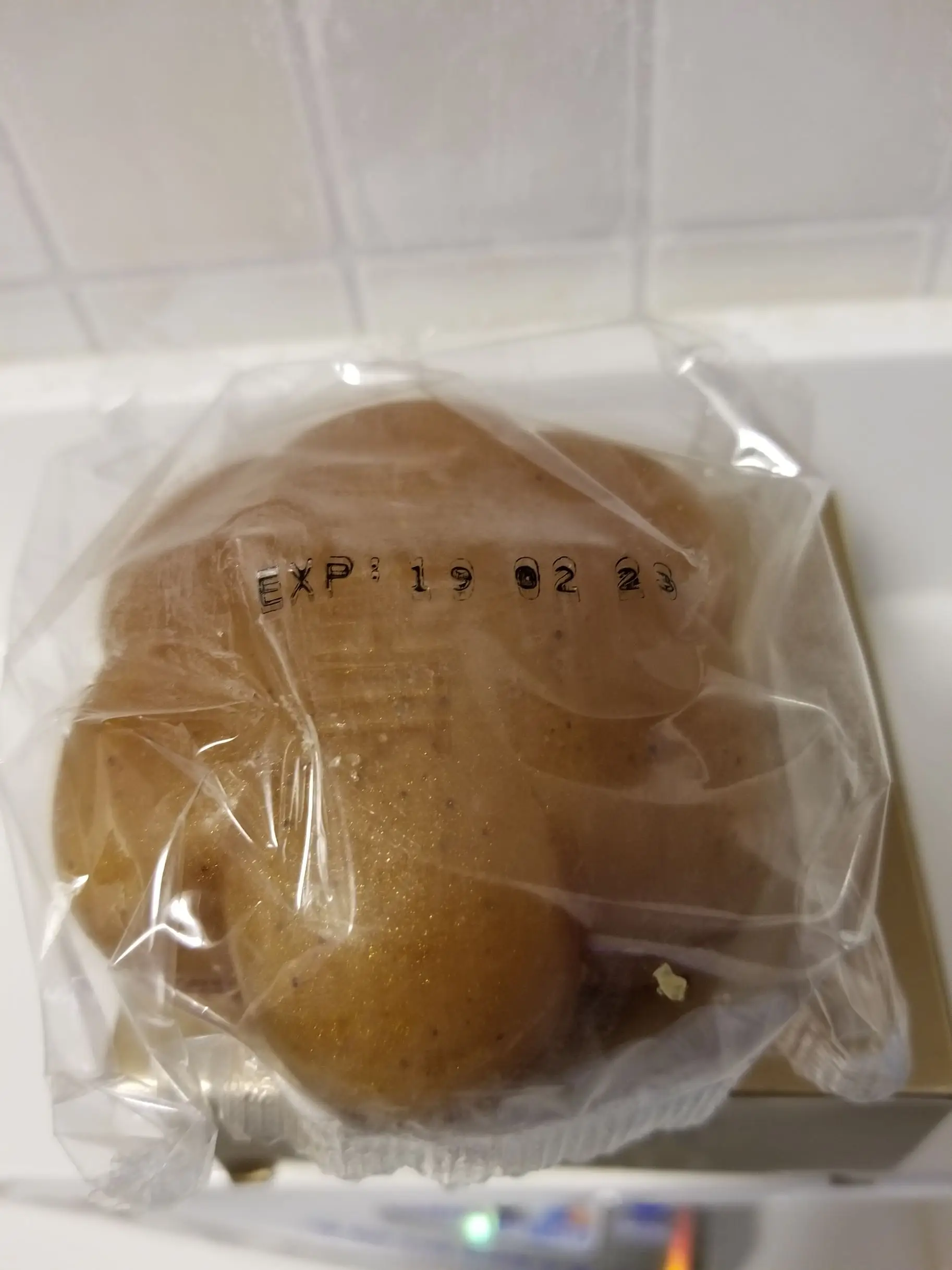 Чистая белая косметика | Золотое мыло Драгоценное отшелушивающее мыло/1 шт.