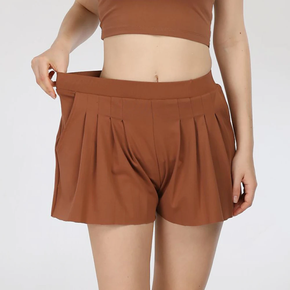 Шорты женские драпированные с карманами летние свободные удобные короткие штаны