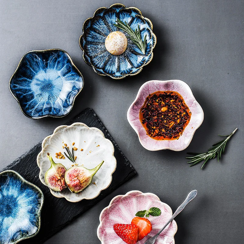 Керамическая боковая тарелка с лепестками в японском стиле Ins нестандартная для