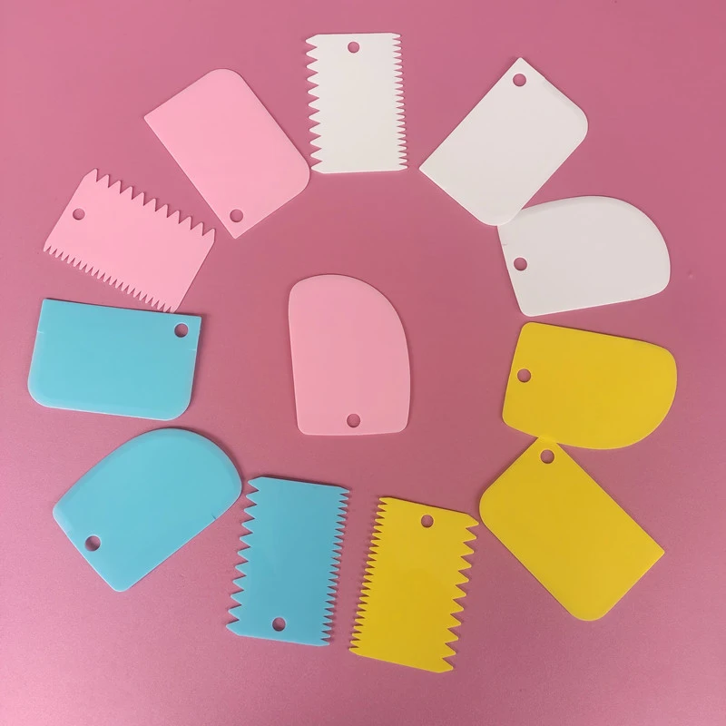 

3 Pcs/Set Plastic Scraper Blade Solid Color Simple Cake Cutter Kitchen Gadgets Butter Cream Batter Cake Home Baking Tools