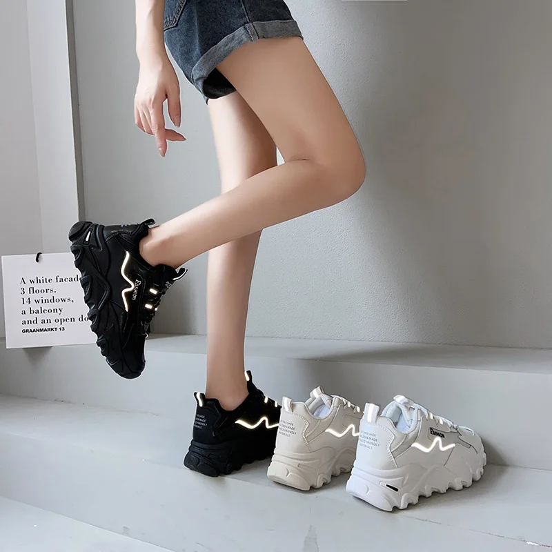 

Dad shoes women's shoes 2021 autumn new Korean version net red heightening leisure and breathable sports running shoes