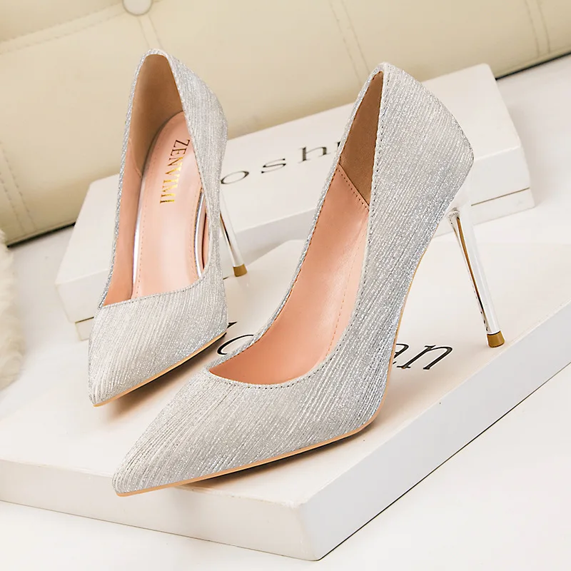 Модные блестящие свадебные туфли в Корейском стиле женские с металлическим