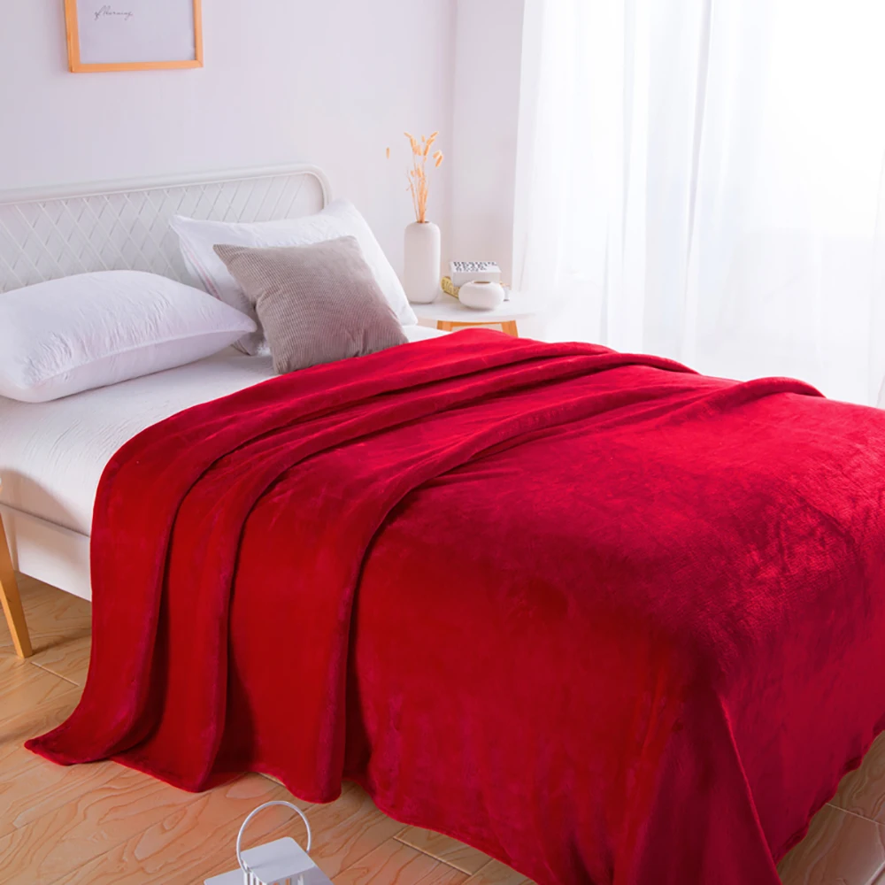 Коралловое Флисовое одеяло однотонное зимнее мягкое и пушистое для дивана