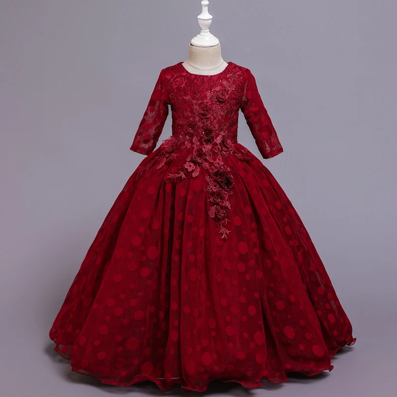 Платье с длинным рукавом и вышивкой в британском стиле | Свадьбы торжества