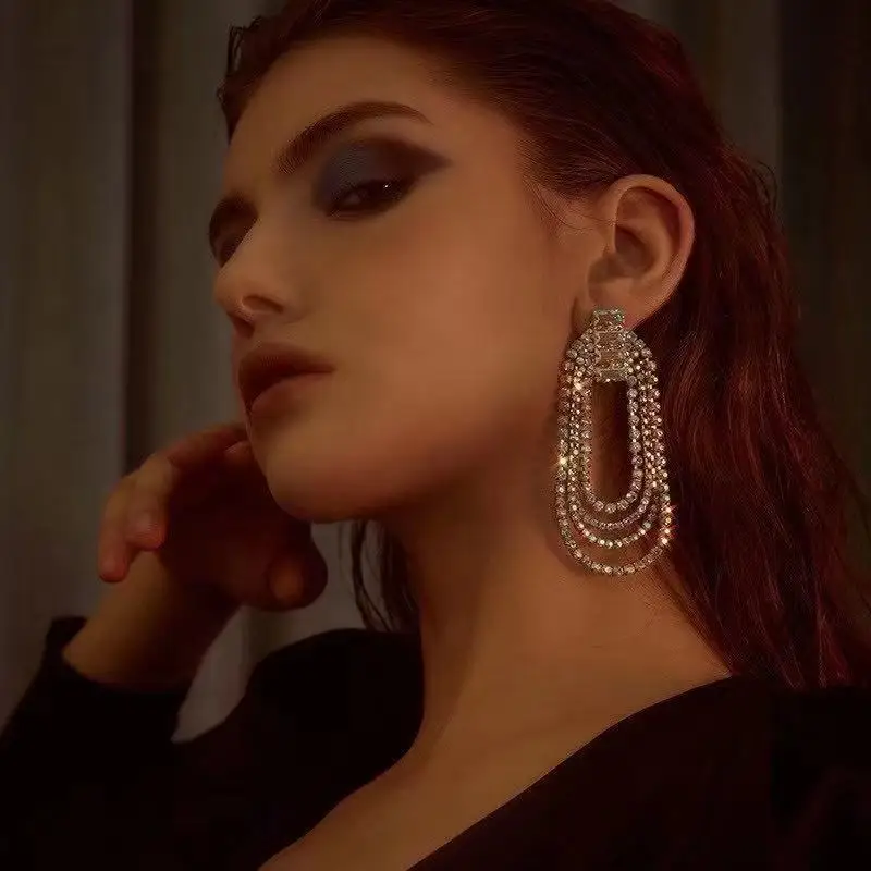 

2021 New Rhinestone Tassel Earrings for Woman Party Casual