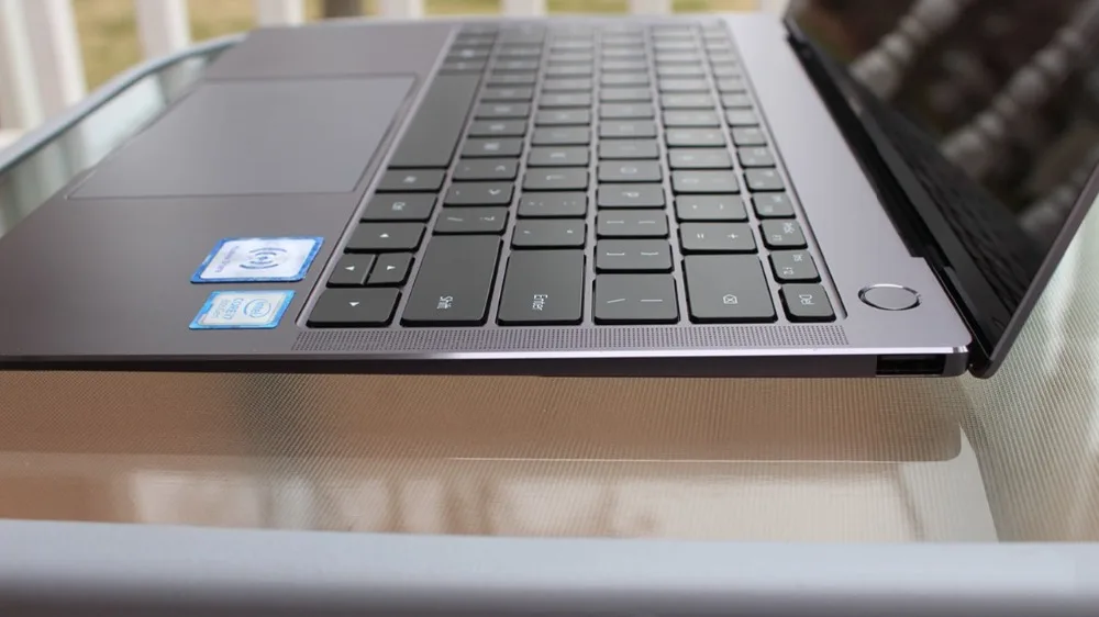 Лучший Мощный ноутбук HUAWEI MateBook X Pro, 13,9 дюймовый ноутбук с 16 Гб оперативной памяти, 1 ТБ, i7-8565U для хранения данных, процессор, Макс. 4,6 ГГц