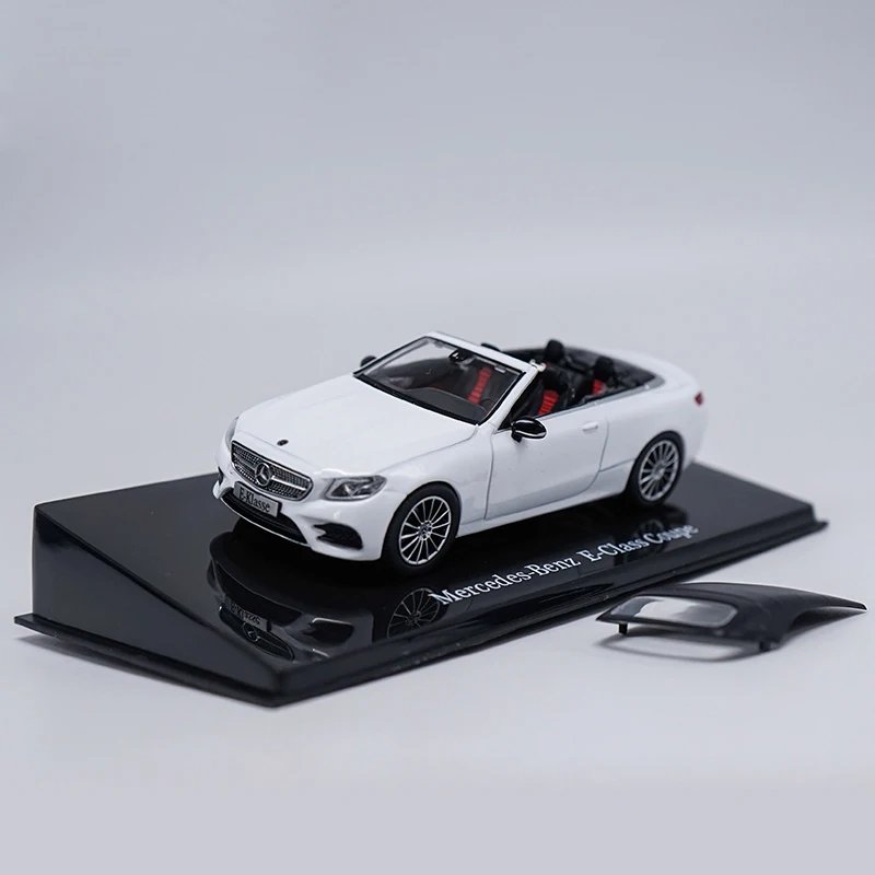 Cabriolet White 1:43 E300 E-KASE Coupe модель сплава автомобиля статические высокой моделирования металлические модельные автомобили с оригинальной коробкой - Цвет: Cabriolet White
