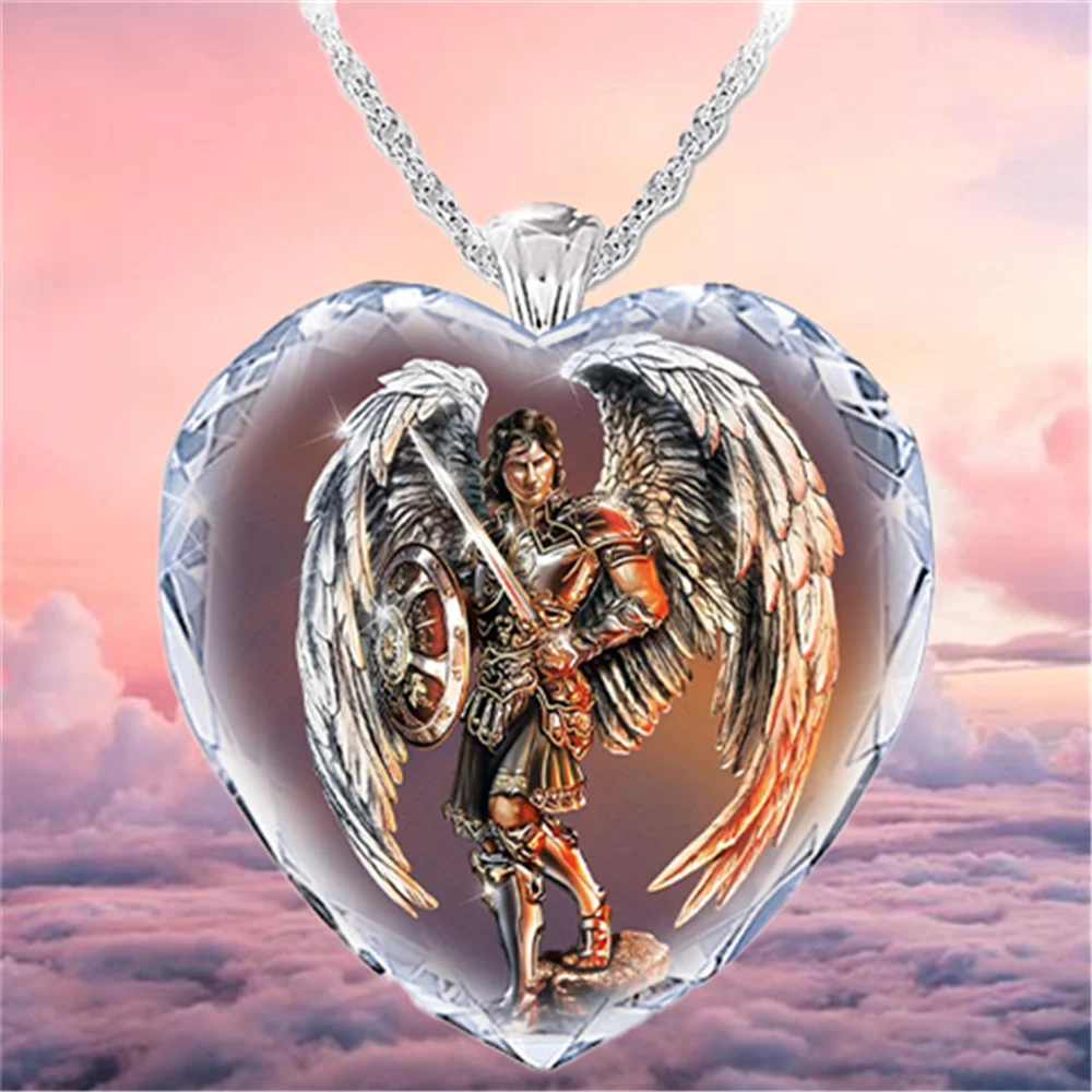 Властное хрустальное ожерелье с кулоном в виде сердца арчанделя изысканное