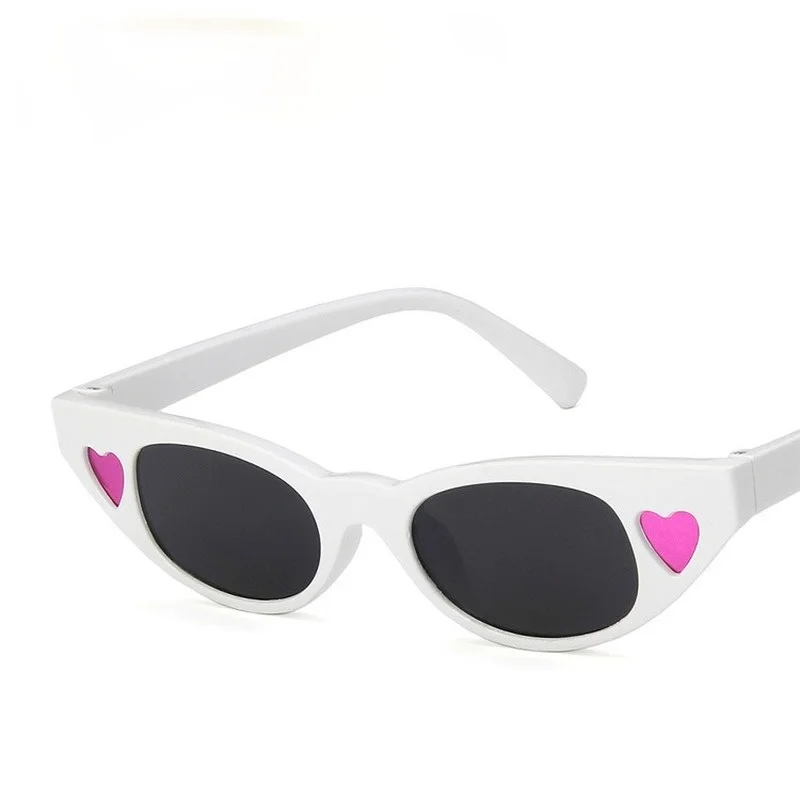 

New Fashion Small Frame Love Sun Glasses Personality Versatile Butterfly-shaped Sunglasses Women Two-color Sunglasses