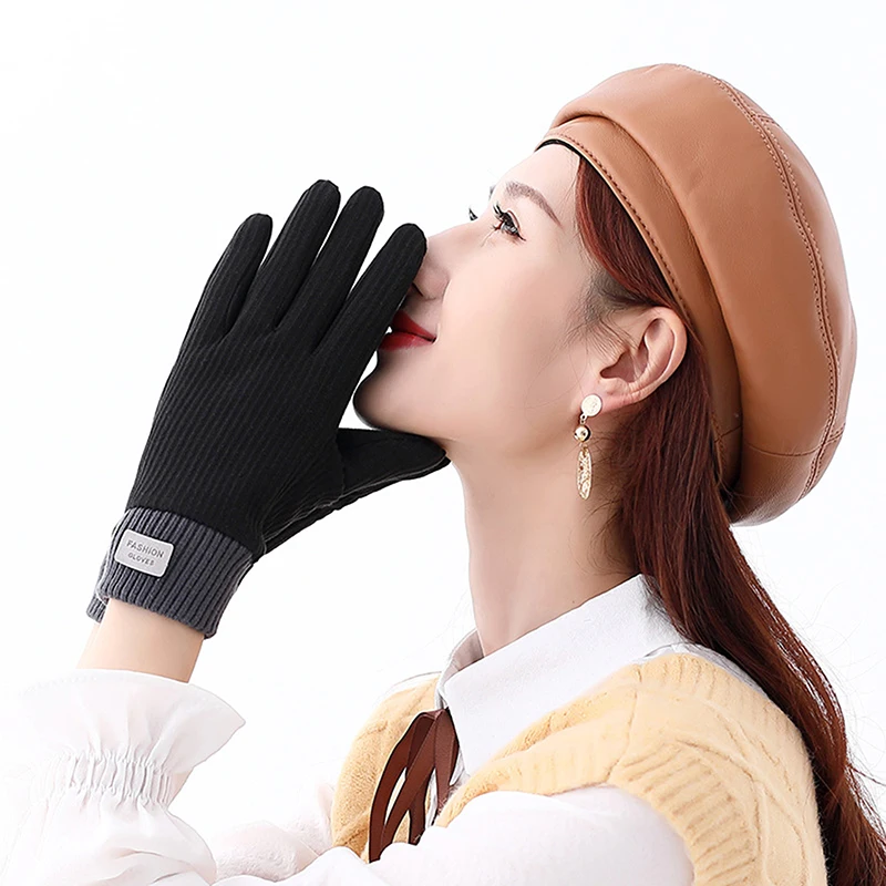 

Women's Winter Cationic Fabric Knitted Gloves Self-Heating Touch Screen Full finger Gloves Thicken Warm Moisturizer Gloves