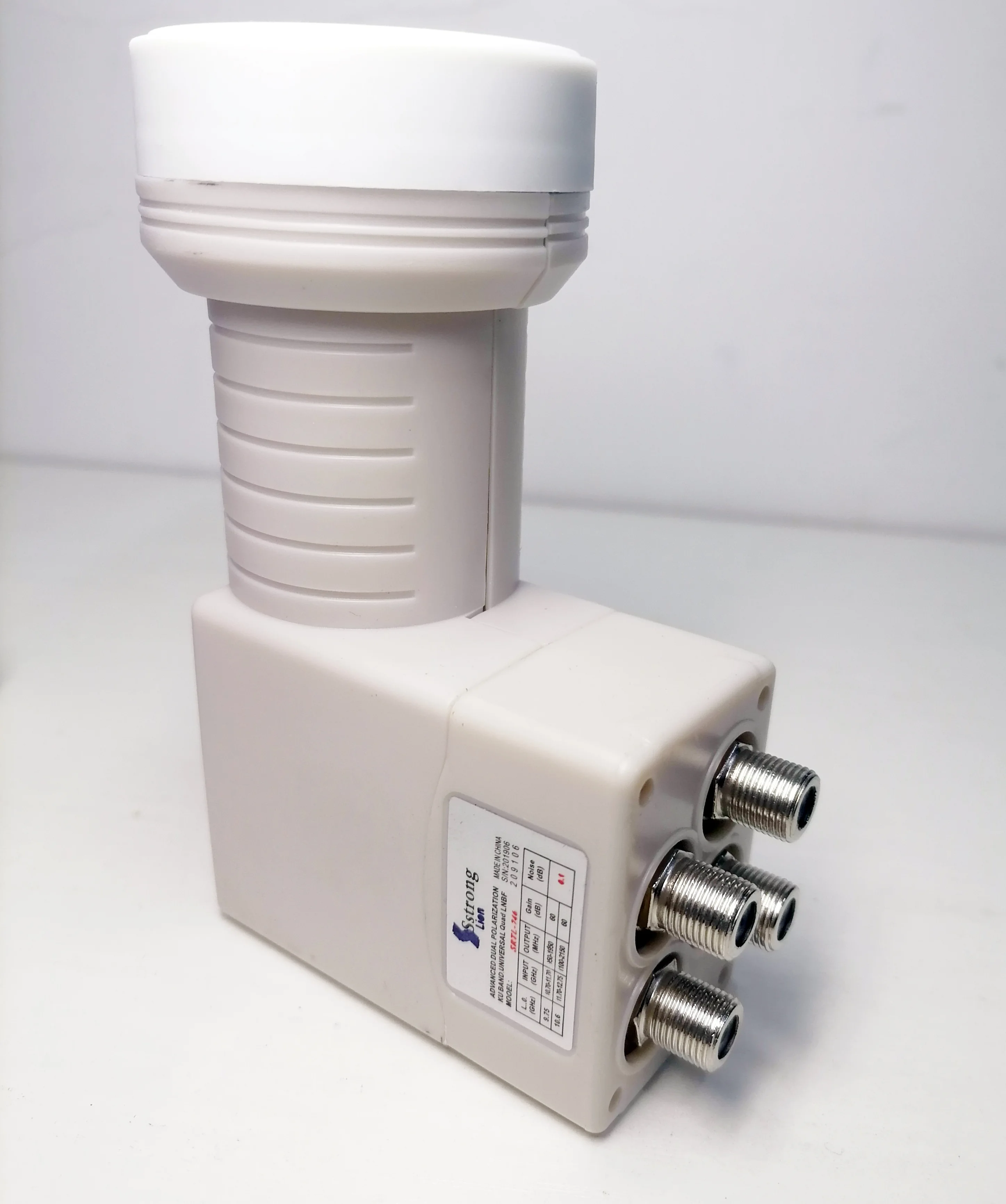 SR-320SR-3602ACE SR-3604ACE лучший сигнал Универсальный ku-диапазона Твин Quad LNB из