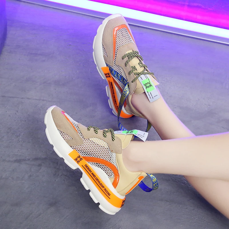

Women's Shoes