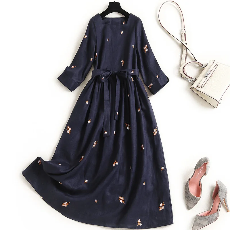 

Weiou linen embroidery floral dress women's 2021 spring new French square neck swing skirt 17099