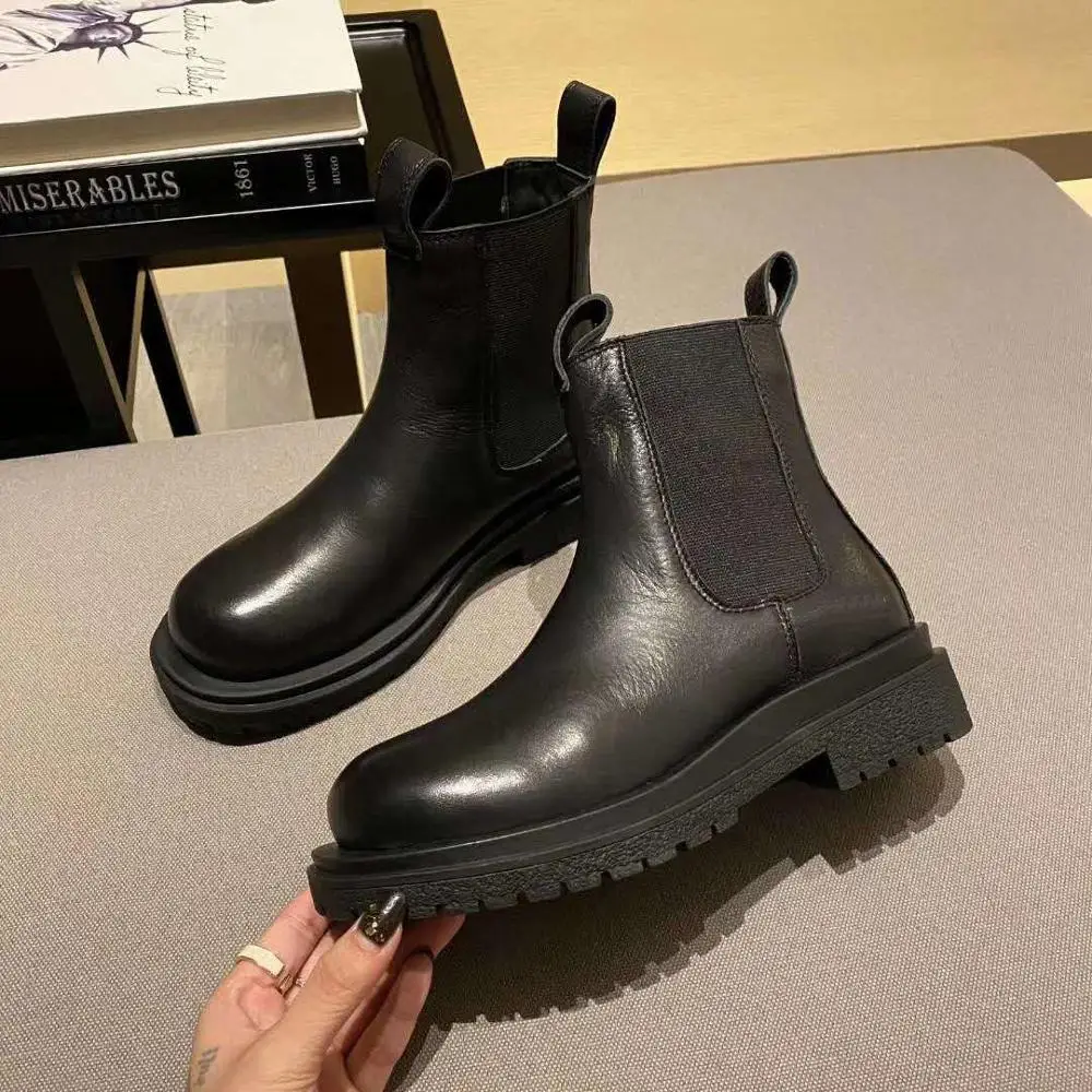 

vallu 2020 winter new leather retro real hairy mid-heel non-slip outsole fashionable and comfortable Chelsea boots