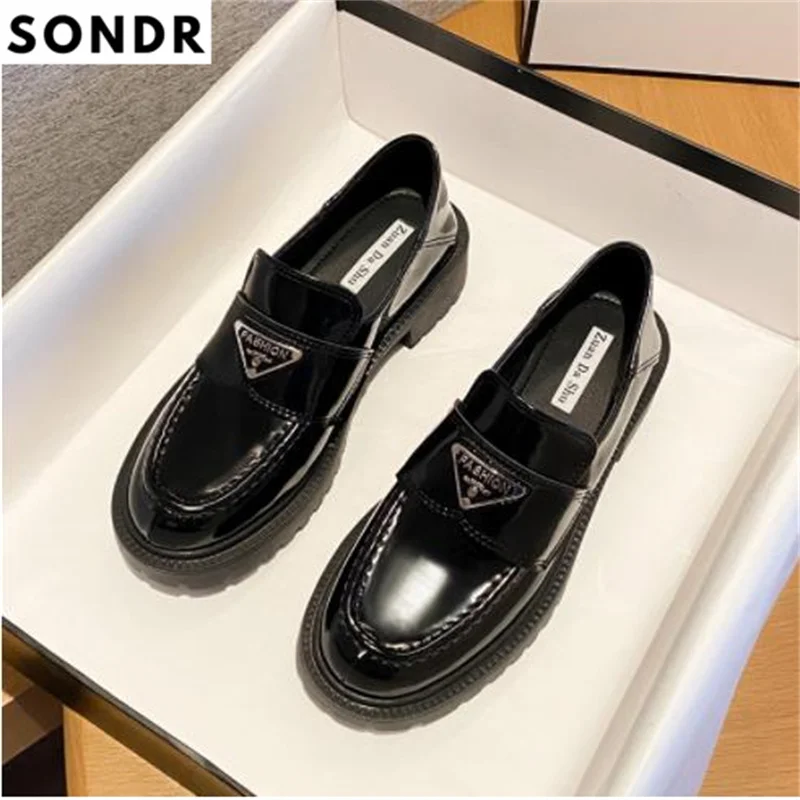 Туфли женские на платформе и толстом каблуке лоферы мягкая маленькая подошва