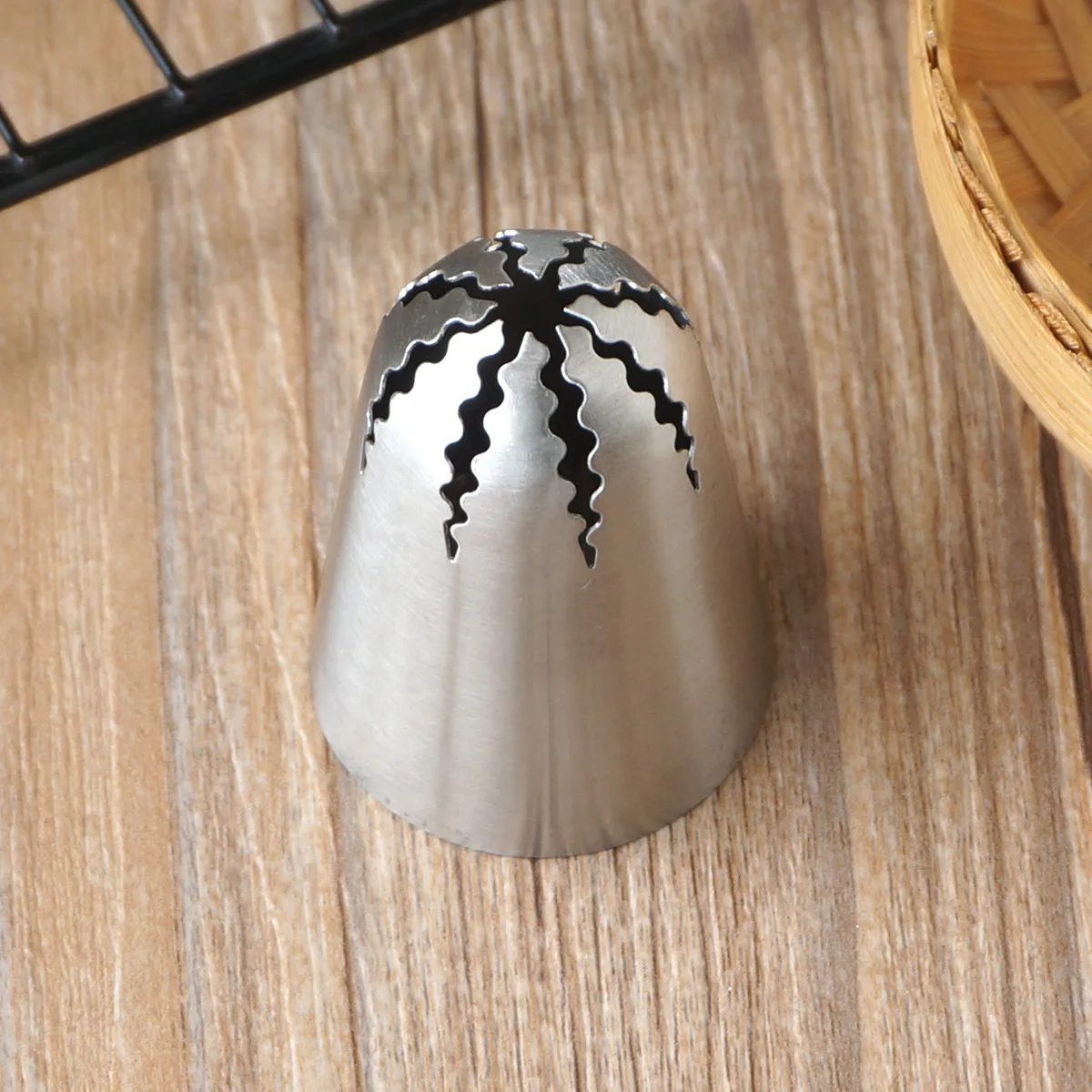 Кондитерская насадка #904 большого размера с волнистыми звездами Кондитерские