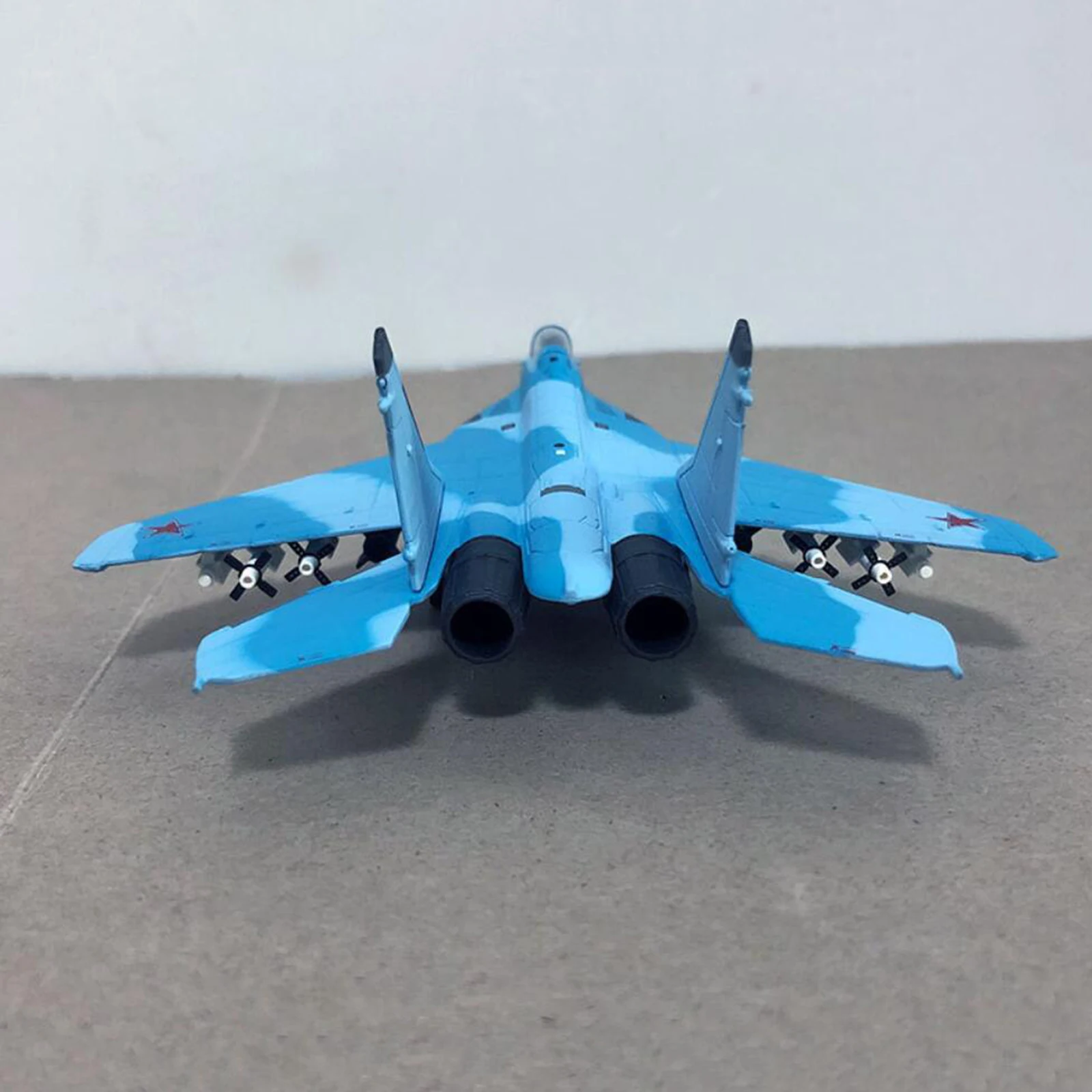 

1pc 1:100 Simulation Russian MIG-35 Fighter Aircraft Alloy Plastic Diecast Model Aircraft w/ Stand Collections Table Decoration