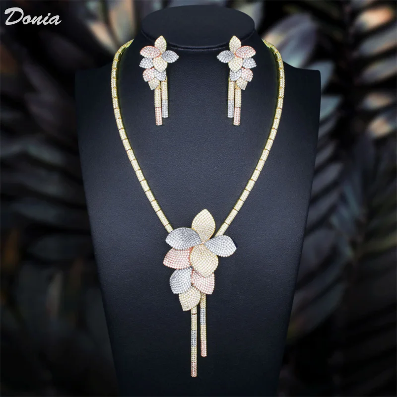 

Ювелирные изделия Donia, модное, роскошное, трехцветное, медное, инкрустированное, AAA, циркон, ожерелье, большой цветок, листья, длинное ожерель...