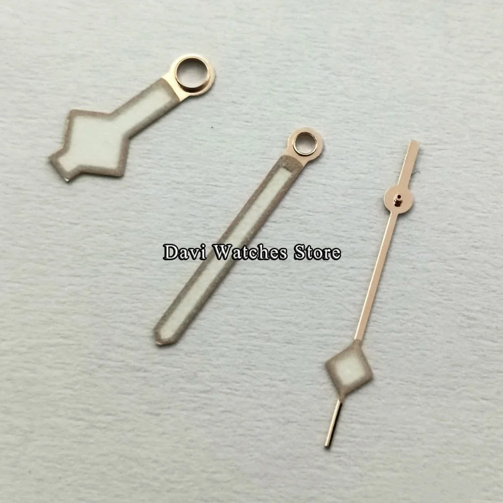 Часы в виде снежинки стрелки светящиеся серебро/розовое золото/желтый подходит