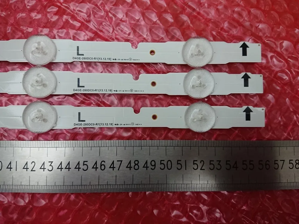 Новый комплект одежды из 3 предметов 6LED 560 мм светодиодные полосы для Samsung UN28H4000AF