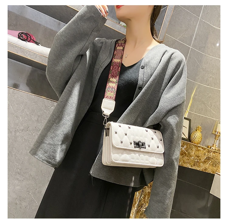 

Queenie Fashion Quilted Wide-band Crossbody Bag Messenger Shoulder Bag Small Square Bag Flap With Rivet For 2020 Women Handbag