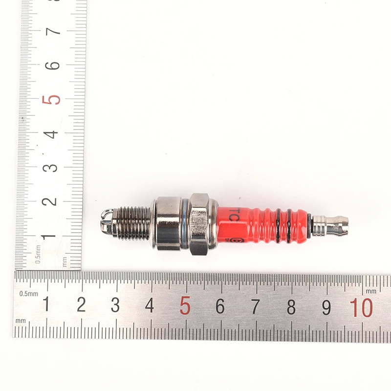 Высокая производительность 3 электроды свечи зажигания для скутера GY6 50cc 150cc A7TC |