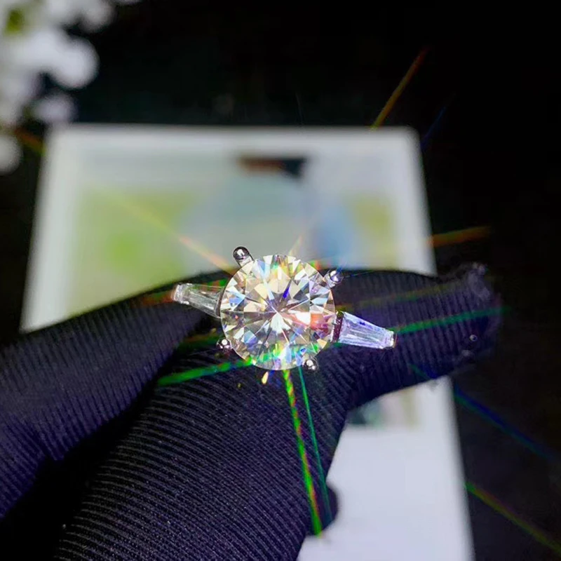 Женское Обручальное кольцо из серебра 100% пробы с муассанитом | Украшения и