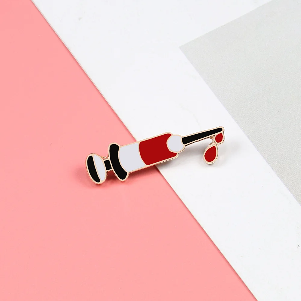 Милая брошь-значок в виде трубки | Украшения и аксессуары