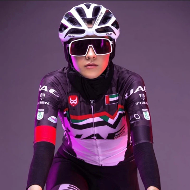 

New Colorful Cycling Sunglasses Fashion Technology Outdoor Sports Eyewears Anti-UV Anti-radiation Ski Glasses Men Women