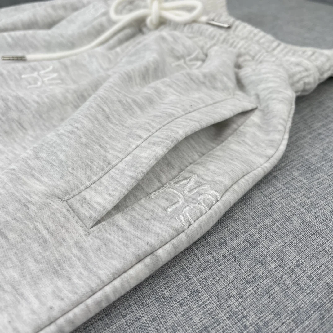 

109396 Spring Autumn New Classic Letter Embroidery Design Cotton Round Neck Sweater + High Elastic Waist Casual Pants Suit A2