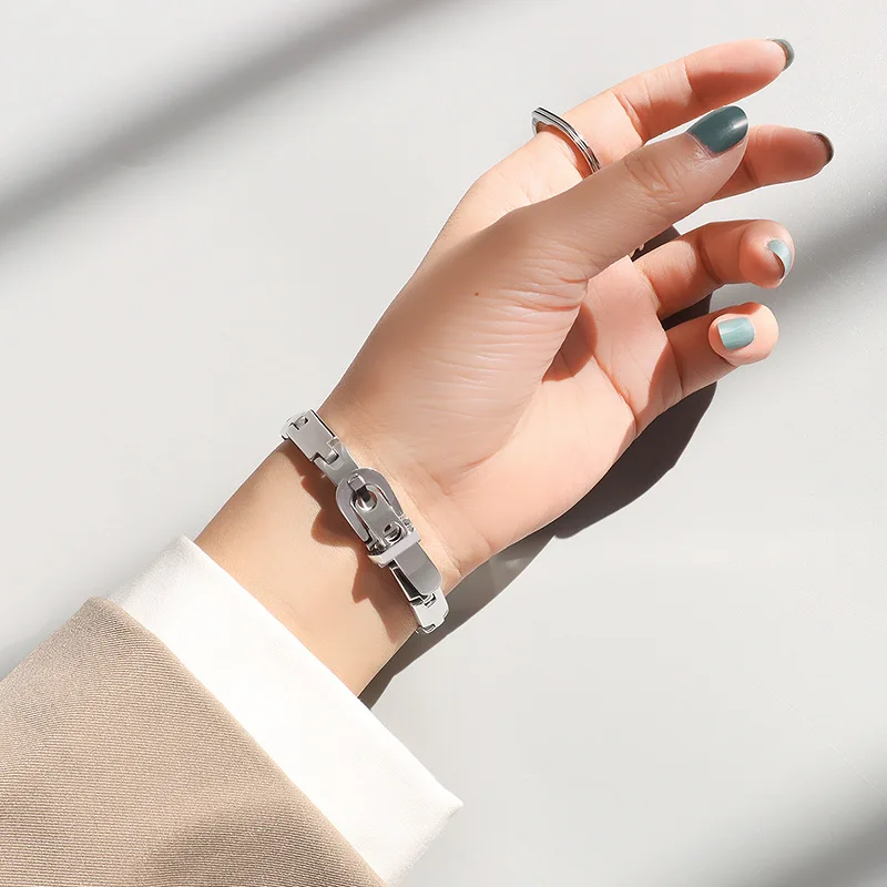 

Exaggerated Hip-hop Radiation Protection Thick Chain Couple Bracelet Clasp Jewelry Women's Titanium Steel Bracelets