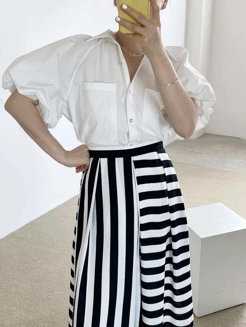 

Korejpaa Women Shirts 2021 Summer Korean Chic Temperament Versatile Lapel Single Breasted Large Pocket Lantern Sleeve Blouses