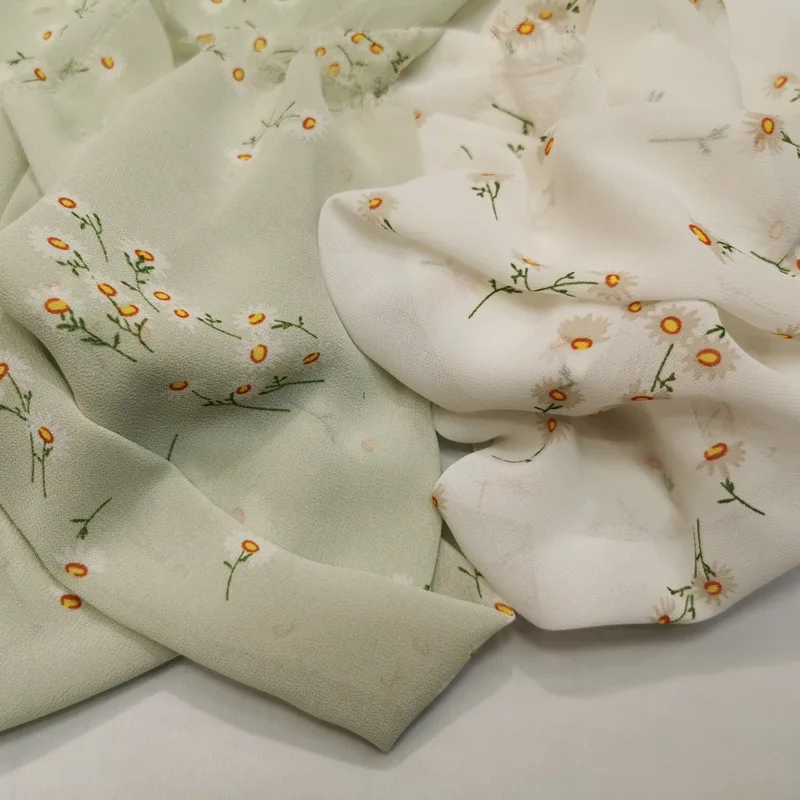 

Fresh Small Floral Composite Silk Georgette Printed Chiffon Fabric For Dress Clothing By The Meter