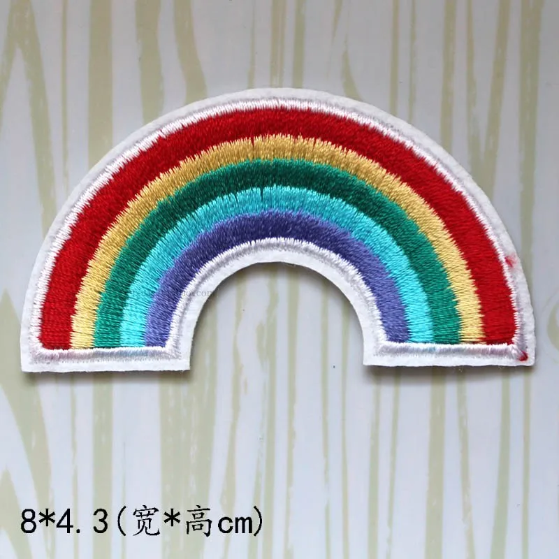 Клейкие тканевые наклейки B301 с вышивкой изогнутые радужные белые облака улыбка