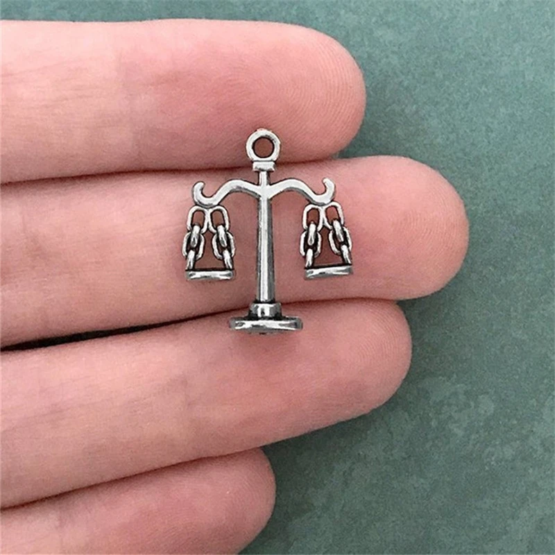 Шармы-весы из сплава в виде знаков зодиака 22 х18 мм | Украшения и аксессуары