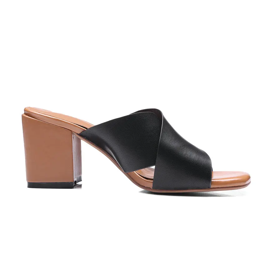 Женские босоножки из натуральной кожи QUTAA черные на высоком устойчивом каблуке с