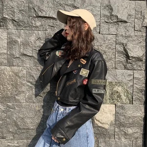 Модное локомотивное короткое теплое пальто из искусственной кожи женская эполета аппликация вышивка дизайн ретро кожаные куртки F830