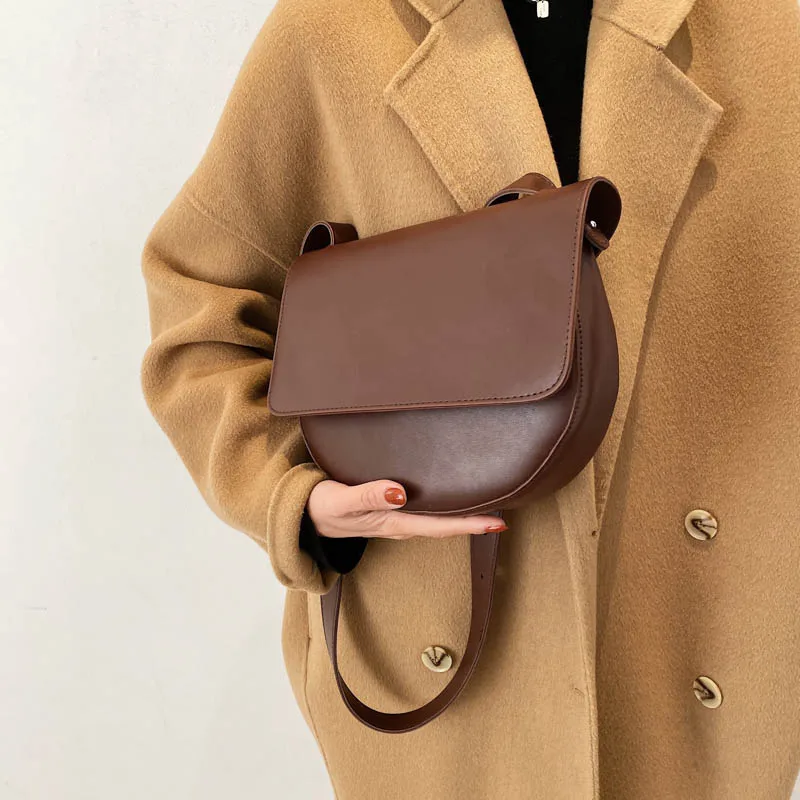 

Vintage PU Leather Semicircular Crossbody Bags Womens Brief High Quality Cover Shoulder Messenger Bag Lady Travel Handbags