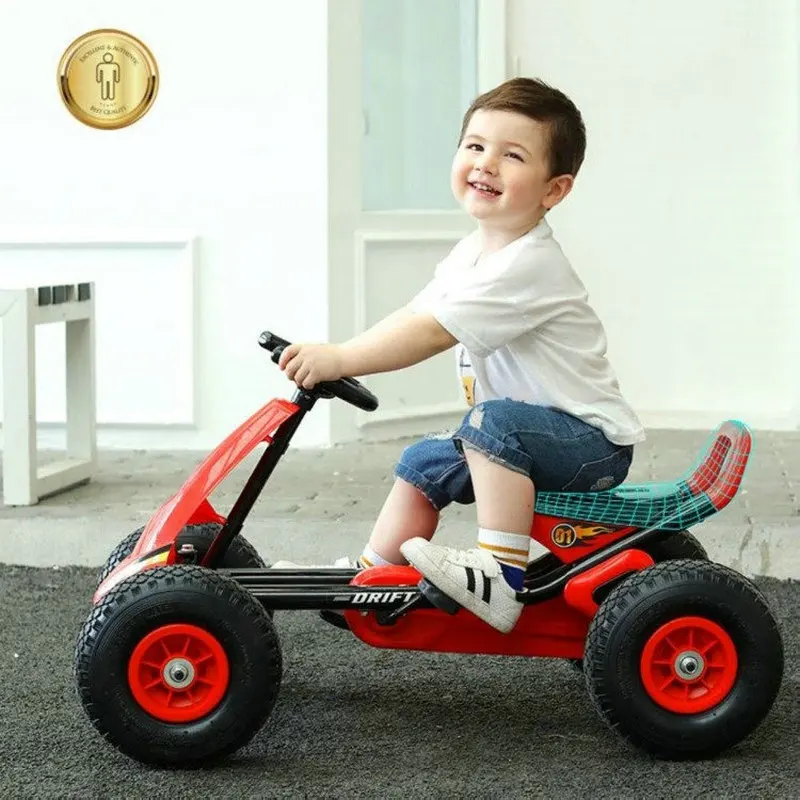 Детский педальный автомобиль 4 резиновые шины для катания на игрушке с 3