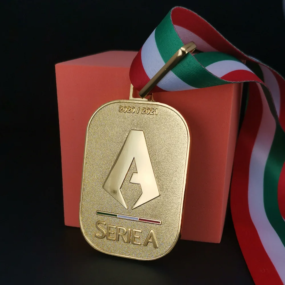 

Limited 2020-21 Serie Winning Medal European Italian Football Champion Medal Replica Souvenir Fans Souvenir Collection Nice Gift