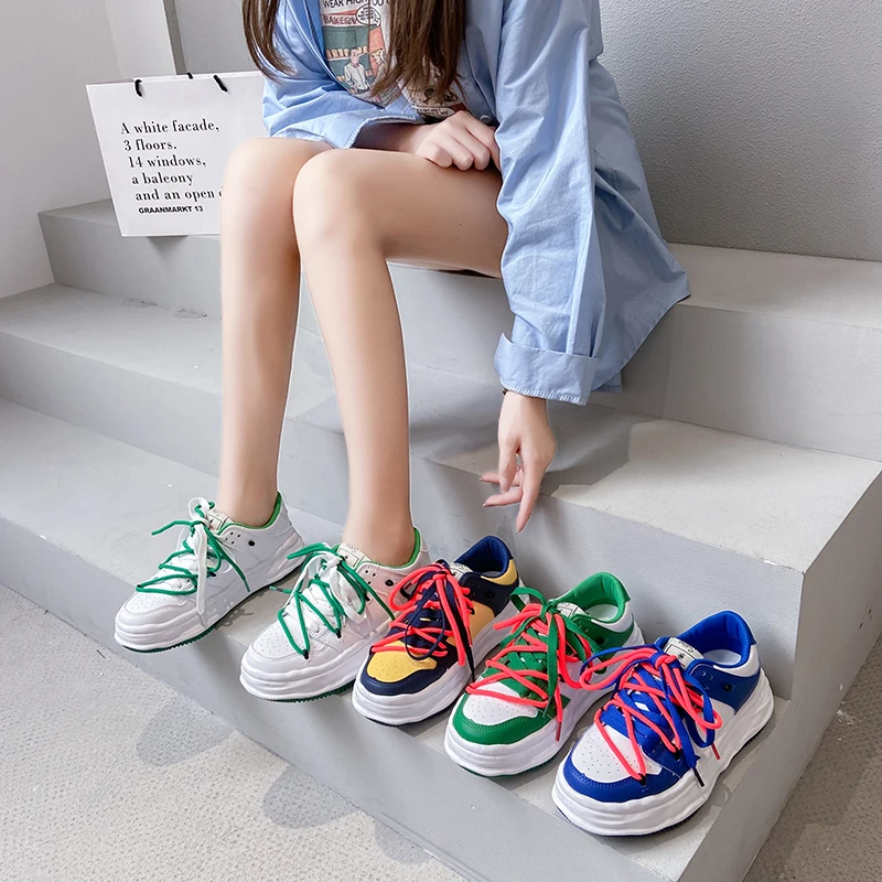 

Ins dissolving sole small white shoes women 2021 autumn new thick bottomed muffin running shoes female students