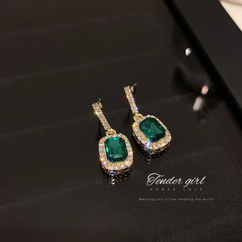 

925 Silver Needle Korean Simple Net Red Design Feeling Full Diamond Geometric Square Green Gem Earrings