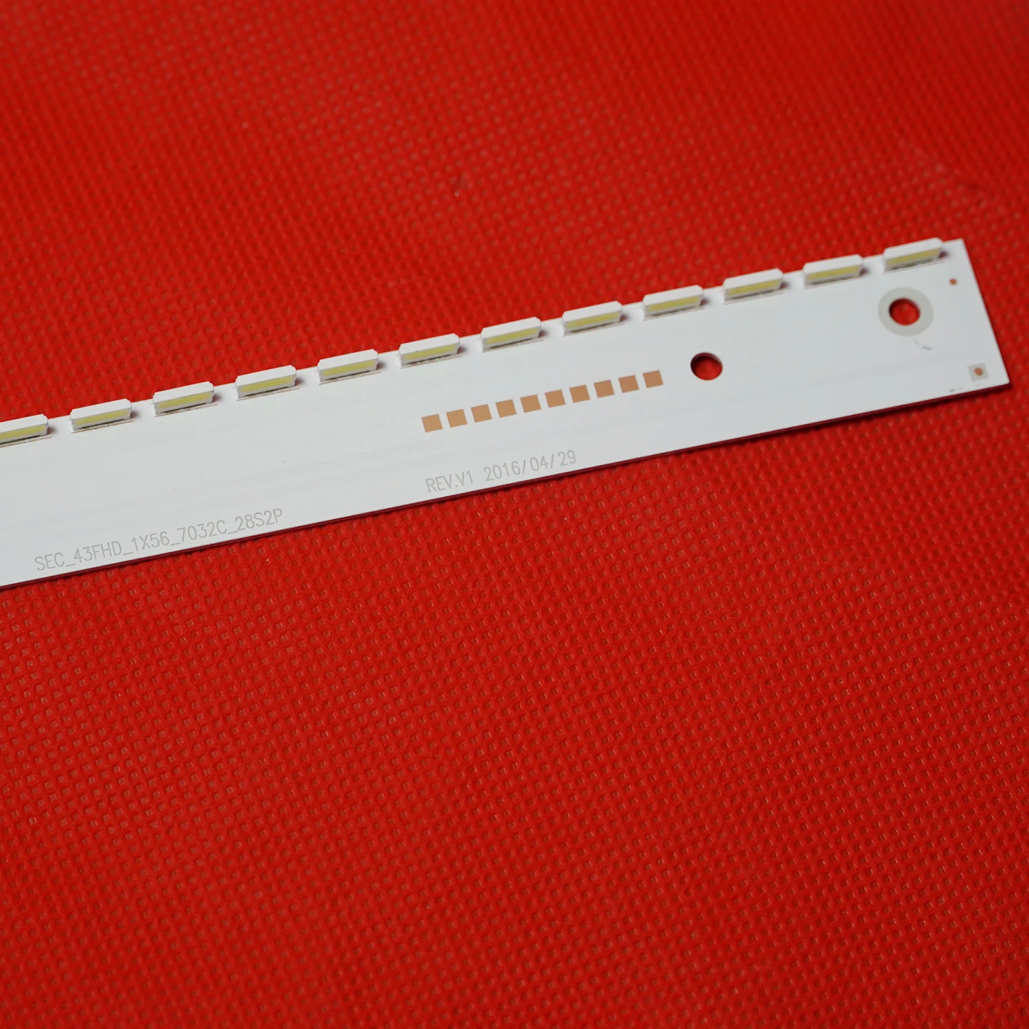 

LED Backlight strip 56 Lamp For S_K5.5/6.2K_43_SFL70 LM41-00299A V6EY-430SM0-LED56-R3 CY-KK043BGAV3H KK043BGAV5H UE43M5670