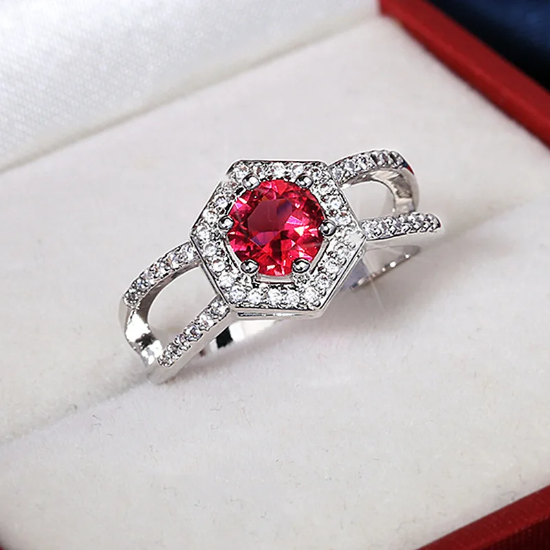

Fashion 925 Silver Jewelry Ring with Ruby Zircon Gemstones Geometric Finger Rings for Women Wedding Engagement Party Accessories