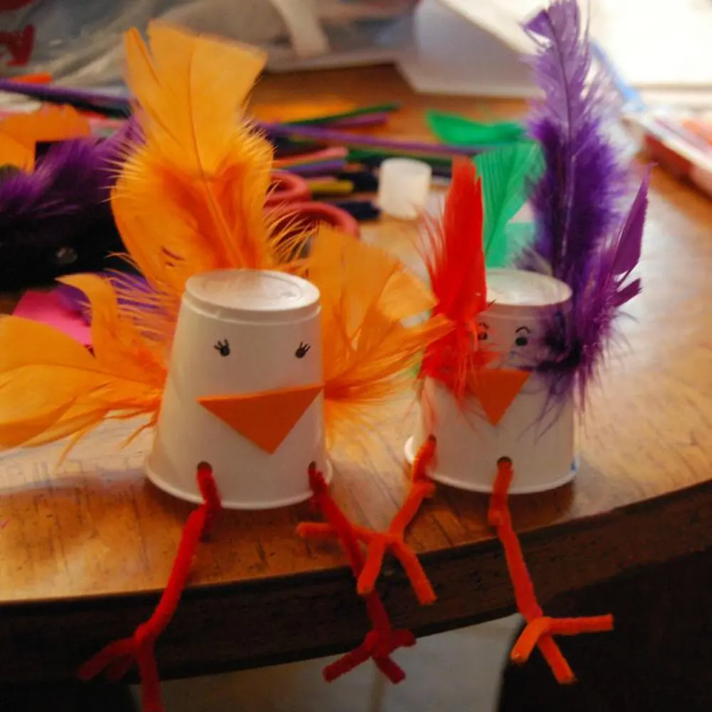 100 шт./упак. Макаруны DIY красочные перья Подарочная коробка наполненная свадебные